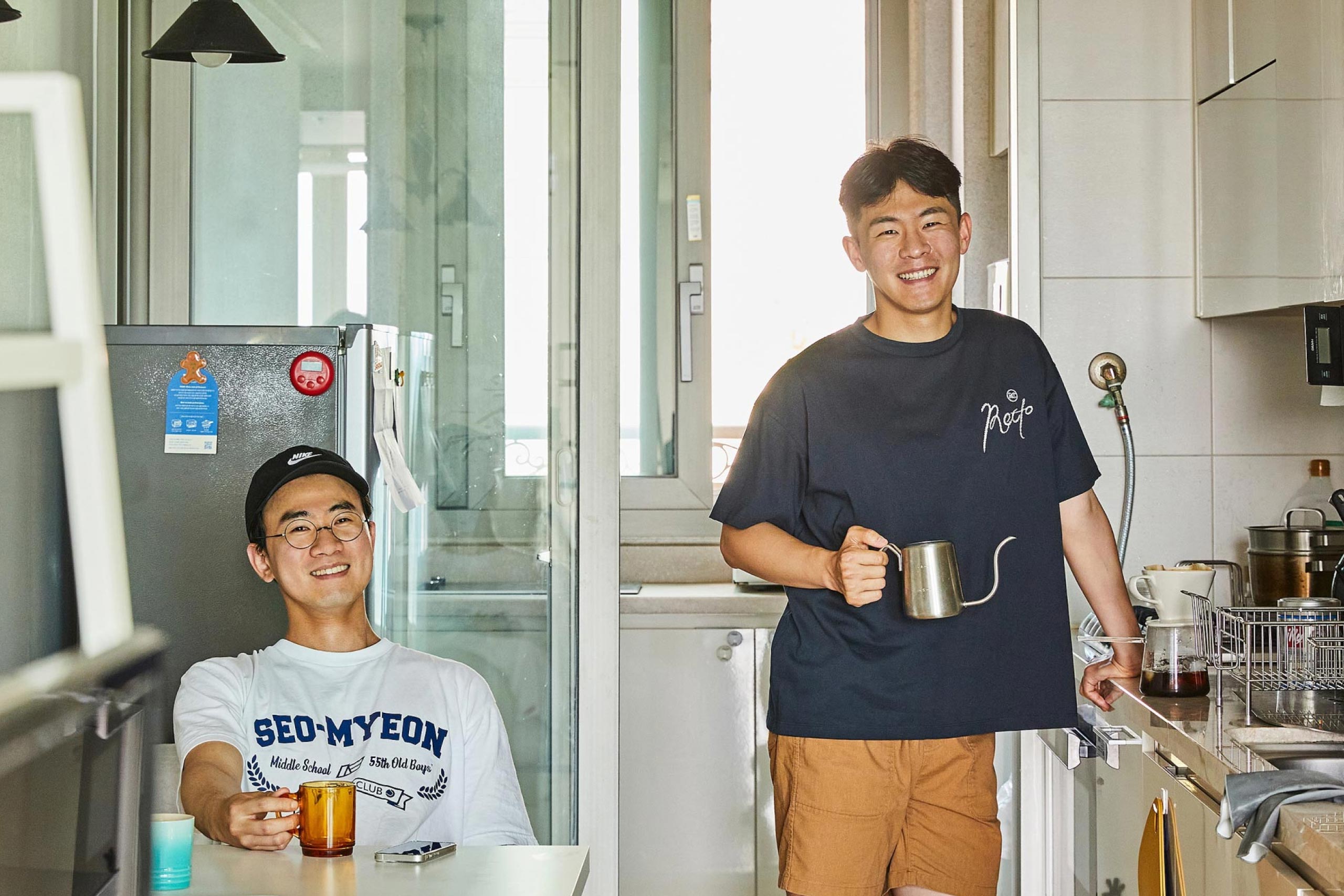 "집에 대화할 사람이 있고, 흔적을 느낄 수 있어 좋아요"